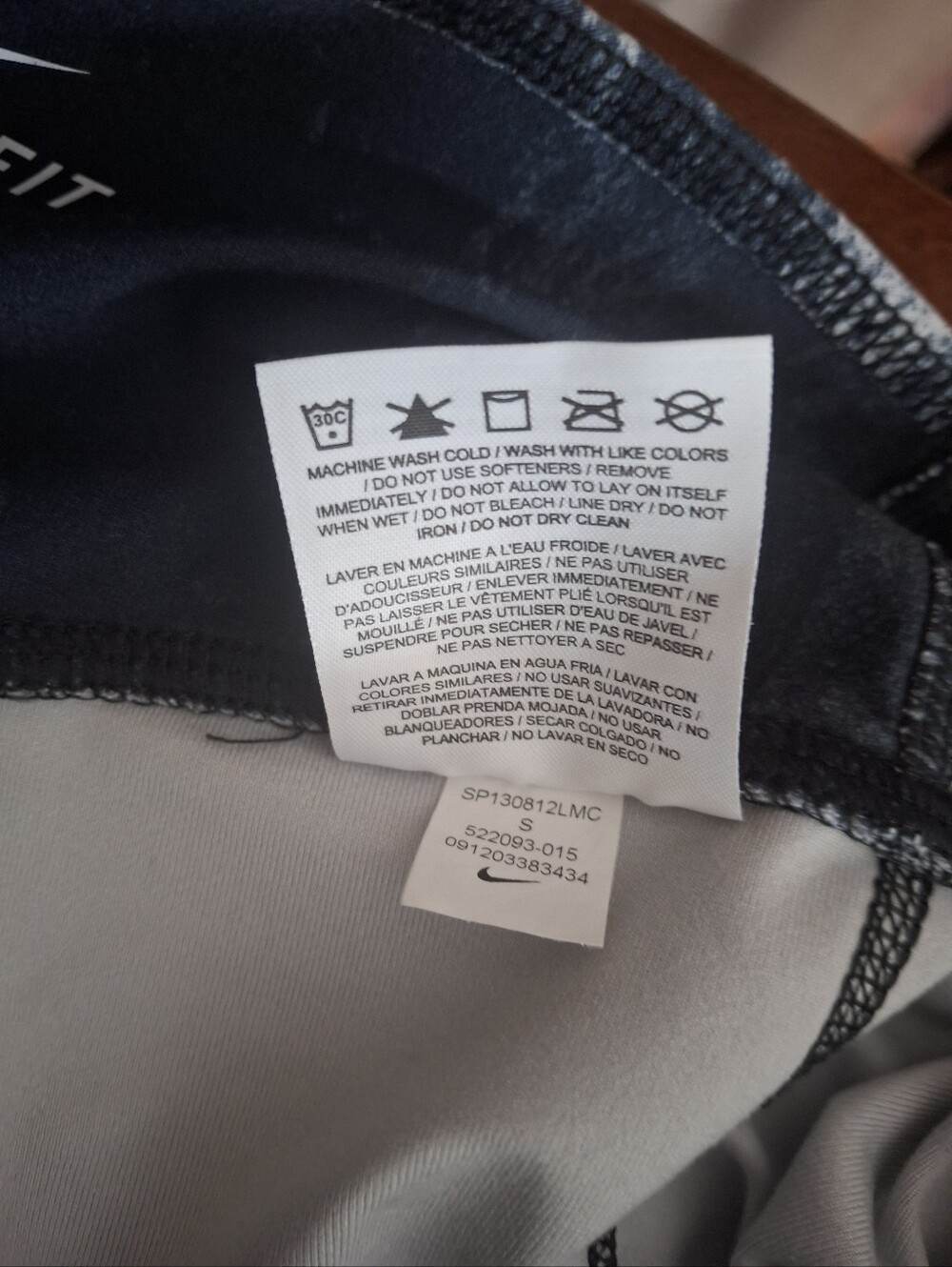 Nike Dri Fit Cropped Leggings White Black Marble Print Size Small - Picture 7 of 7